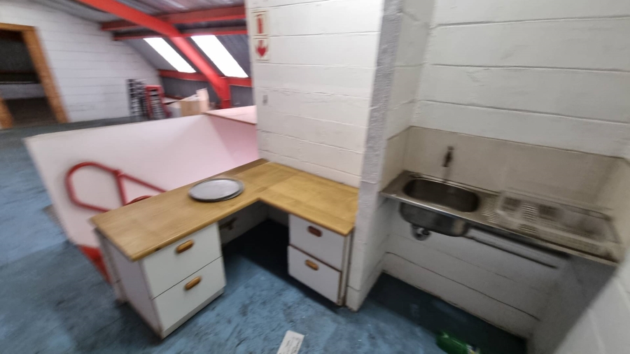 To Let Commercial Property for Rent in Woodstock Western Cape
